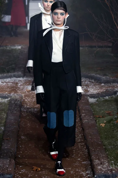 Look 4